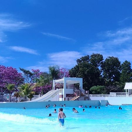 Thermas Lacqua Diroma Com Piscina De Ondas Gratis 24Horas Caldas Novas Exterior foto