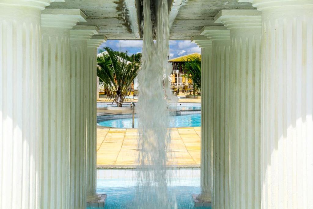 Thermas Lacqua Diroma Com Piscina De Ondas Gratis 24Horas Caldas Novas Exterior foto